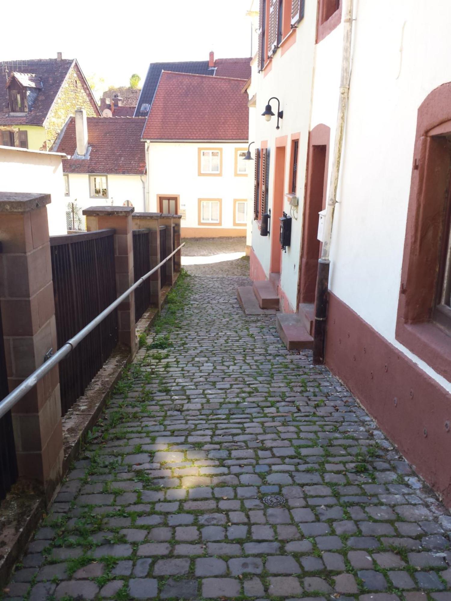 Moderne Wohnung In Barockem Altstadthaus Nahe Altstadt Und Radweg บลีสคาสเทล ภายนอก รูปภาพ